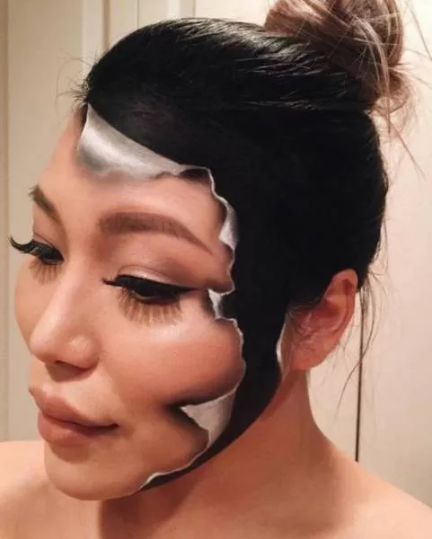 An astonishing makeup artist - #3 