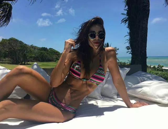 Les plus sexy bikinis au tour du monde