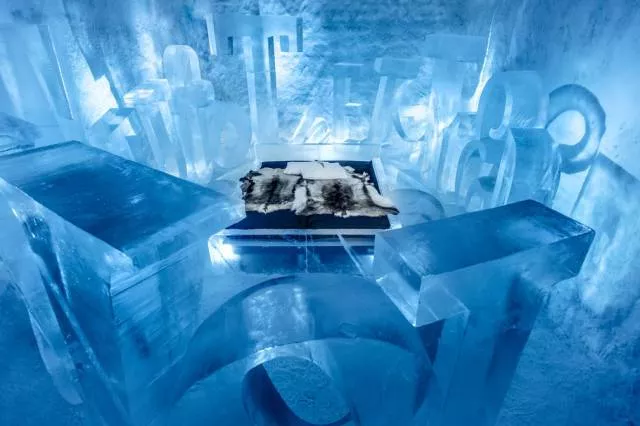 The ice hotel - #11 
