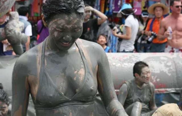 The most bizzard korean festival in the world - #25 
