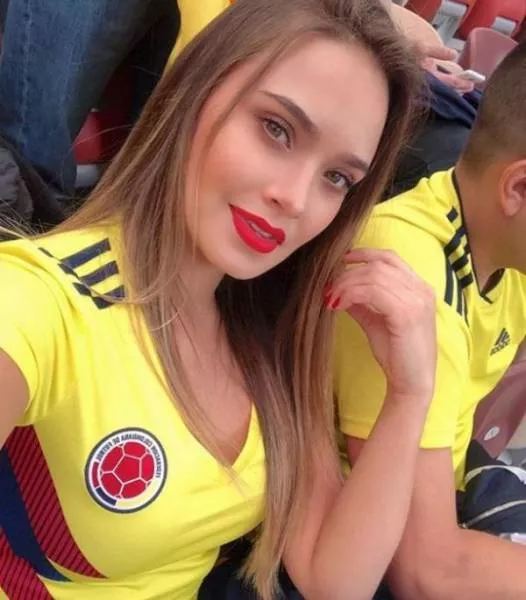 Russia 2018 beautiful and hot football fans pictures