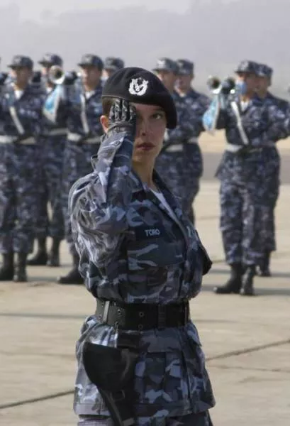 Killer look of the military girls