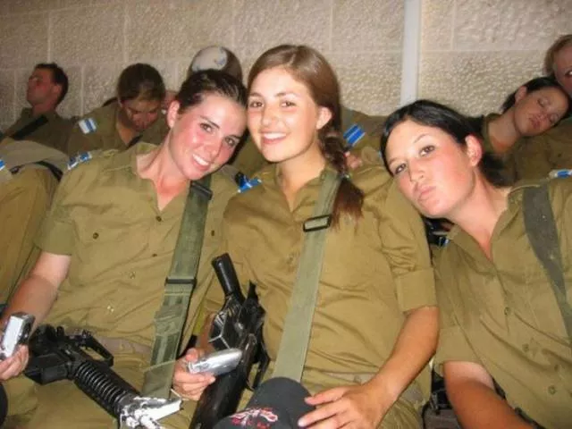 Killer look of the military girls - #7 