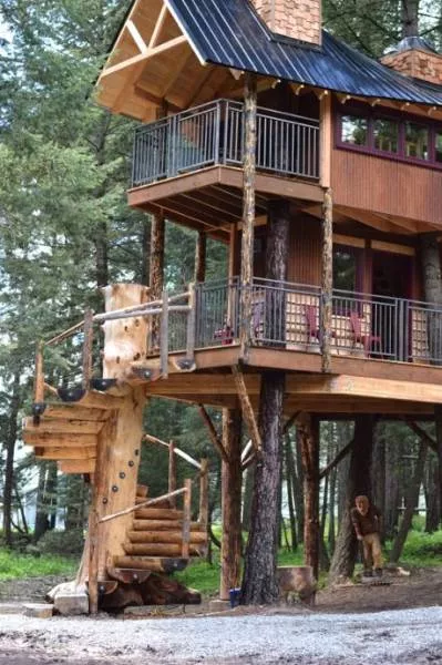 The most luxurious treehouse - #2 