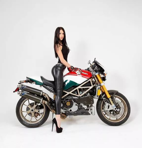 Beautiful girls and bikes can it get any sexy - #25 