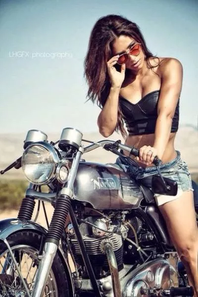 Beautiful girls and bikes can it get any sexy - #30 