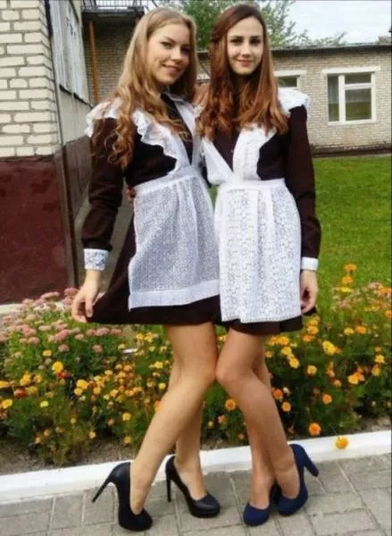 Sexy russes en tenue dcolier - #17 