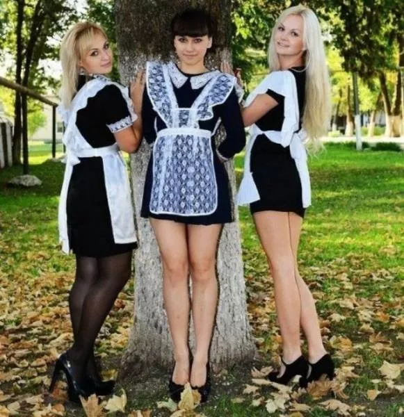 Sexy russes en tenue dcolier - #2 
