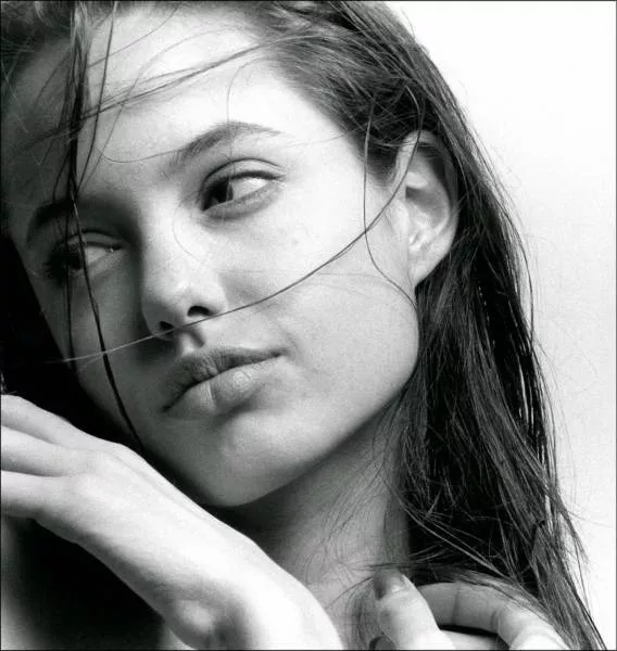 Check out the first photo shoot of angelina jolie when she was almost 15 years - #10 