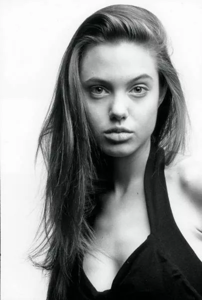 Check out the first photo shoot of angelina jolie when she was almost 15 years - #15 