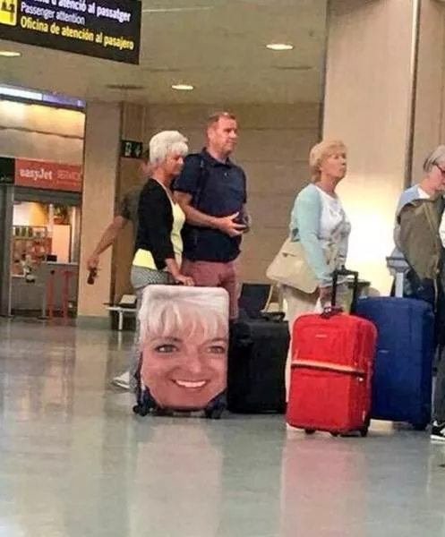 The weirdest things you can see at airports - #6 