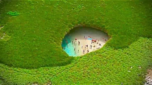 Incroyable plage cache au mexique