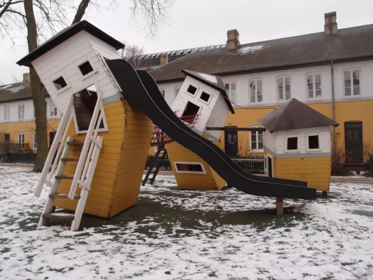 The most dangerous and scary playgrounds - #16 