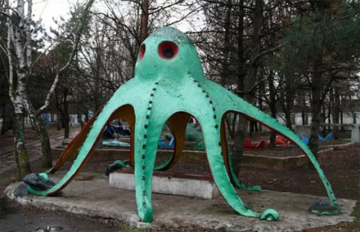 The most dangerous and scary playgrounds