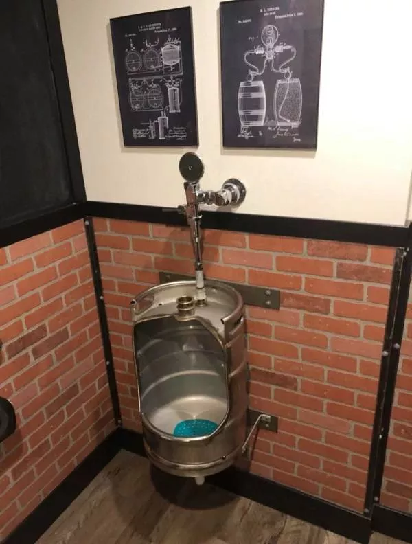 The most unusual and bizarre toilets in the world - #13 