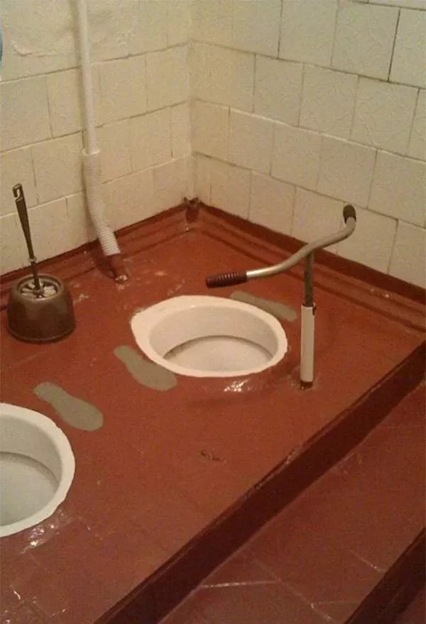 The most unusual and bizarre toilets in the world - #20 