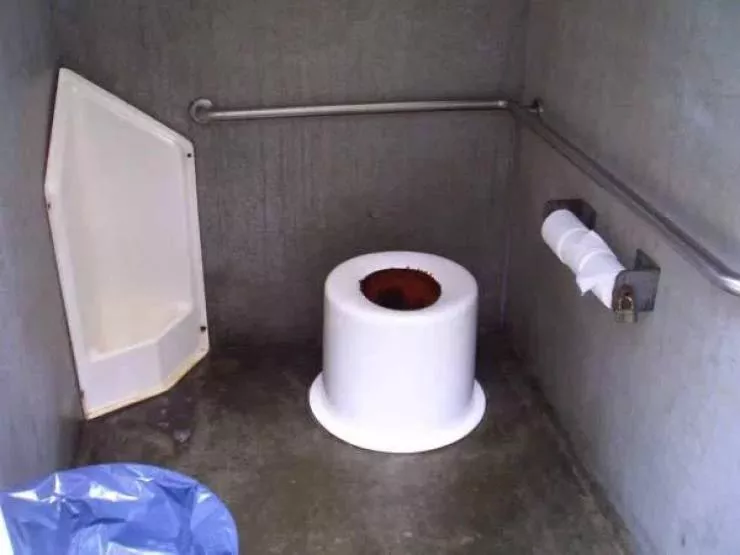 Les toilettes les plus insolites et bizarres au monde - #26 