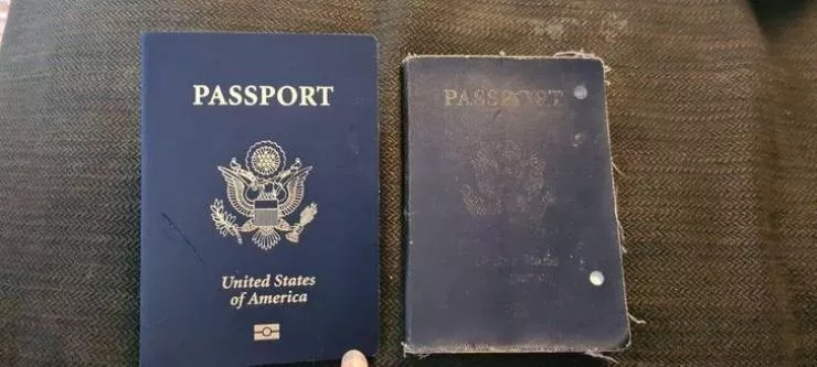 The superb effect of time - #9 Old and new passport