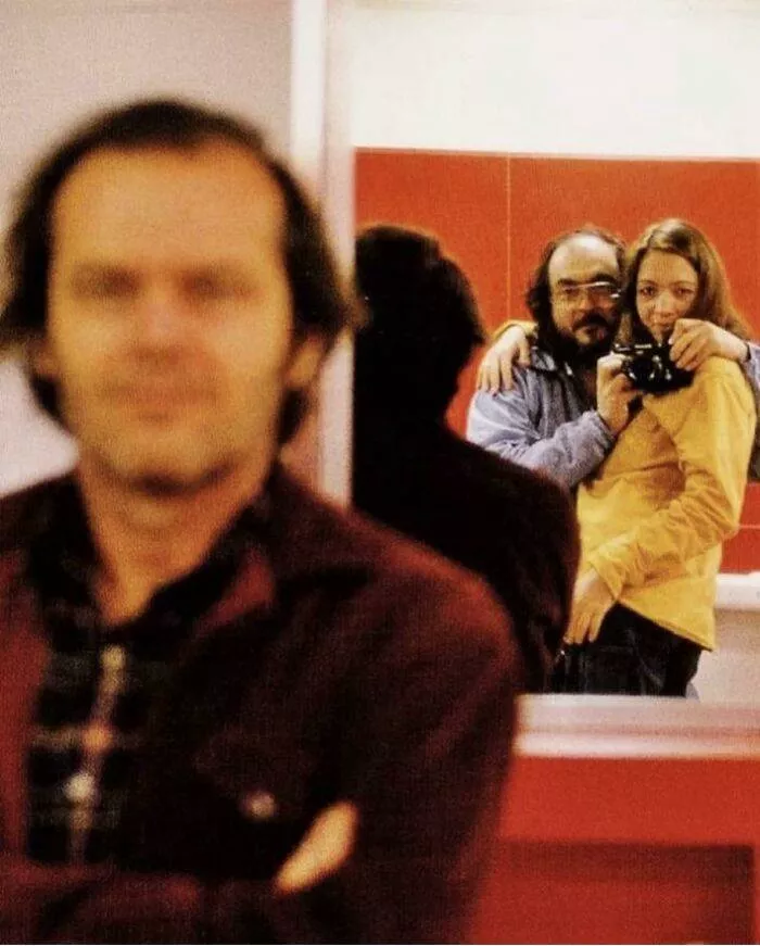 Des anciennes photos trs touchants - #36 Kubrick prend une photo avec sa fille Vivian 1980