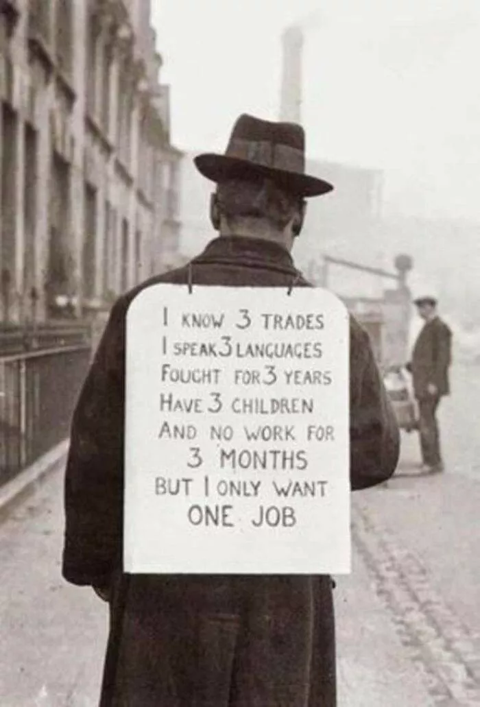 Very touching old photos - #7 Looking for a job 1930