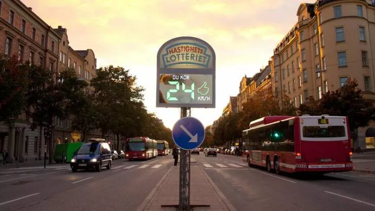 Fascinating things - #10 The Radar Lottery in Stockholm, Sweden. Drive at or under the speed limit and you'll be entered into a lottery where the prize comes from the fines that speeders pay. Average speed reduced from 32 km/h to 25 km/h