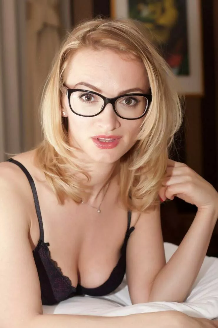 They are sexier with glasses - #19 