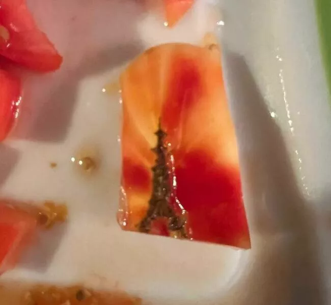 Double take delights moments that require a second glance - #11 This Tomato Scar Looks Like The Eiffel Tower