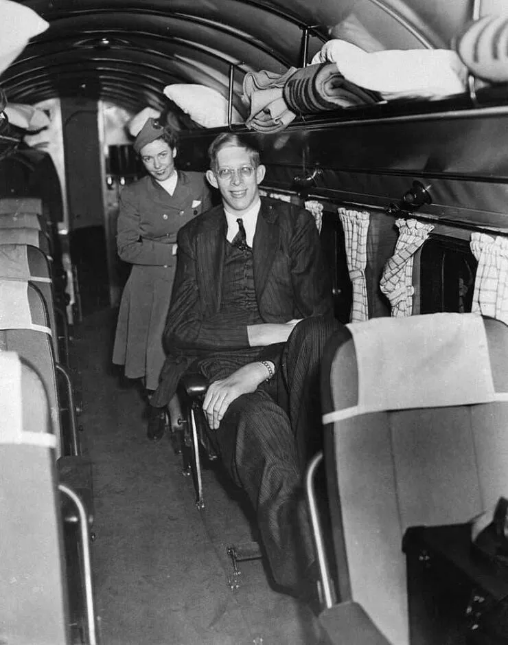 Visual marvels explore a collection of truly fascinating pictures - #10 Here's Wadlow on a plane