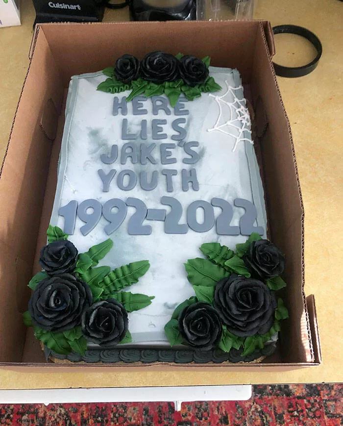 Queens of comedy partners in laughter hilarious girlfriends and wives - #7 I Told My Fiancé I Got Him the Perfect 30th Birthday Cake. It Wasn't What He Expected