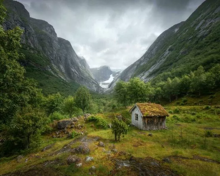 Discovering norwegian splendor captivating photos of unique beauty - #12 Somewhere Amidst the Scenic Beauty of Norway