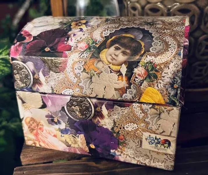 Rediscovering 90s nostalgia treasures from every millennials childhood home - #12 Decorative cardboard boxes resembling decoupaged designs