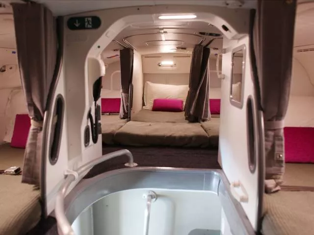 Secret places on a plane where pilots and flight attendants can rest and relax - #5 