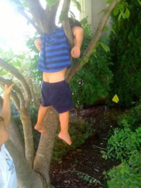 40 kids get stuck in some strangest places - #20 