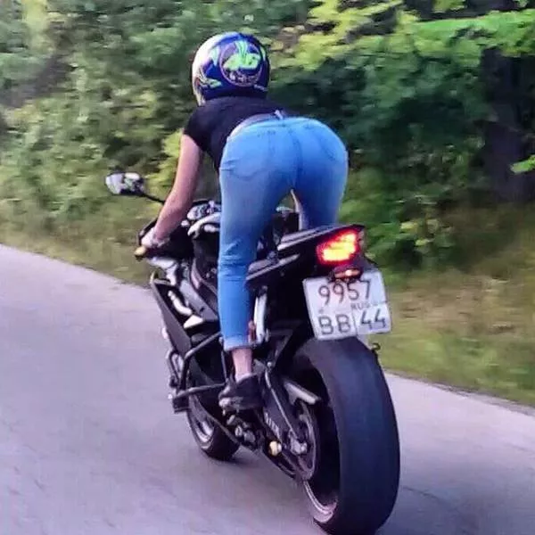 Voir le rsultat de la combinaison moto filles sexy