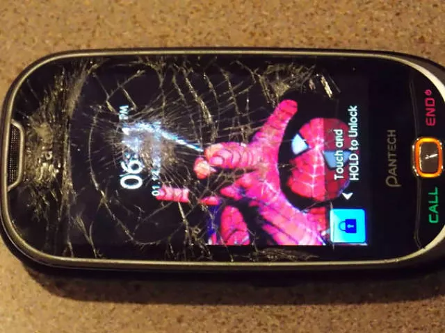 How make your cracked phone screen look cool - #4 