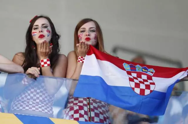Most sexiest female football fans - #31 