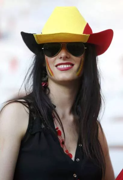 Most sexiest female football fans - #37 