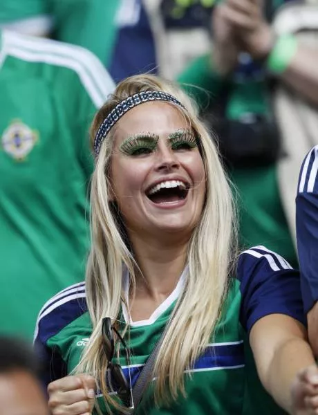 Most sexiest female football fans - #45 