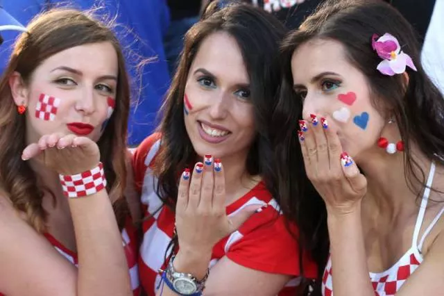 Most sexiest female football fans - #50 