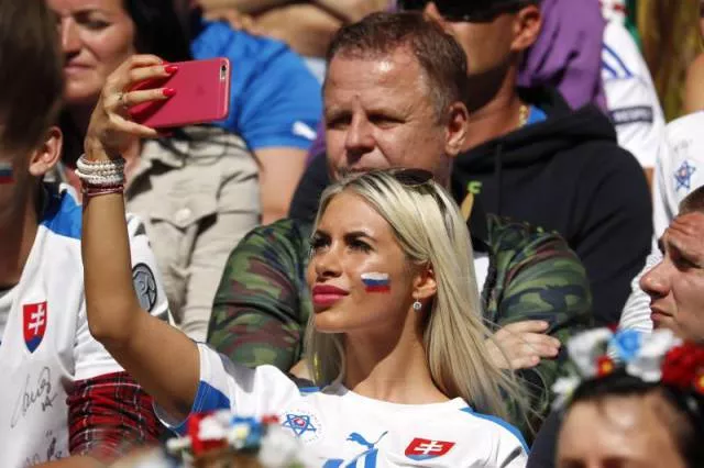 Most sexiest female football fans - #54 