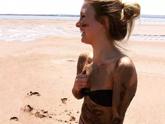 Its more sexy when girls get dirty - #18 