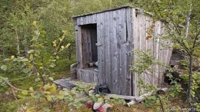 See what is hidden in this little hut - #1 