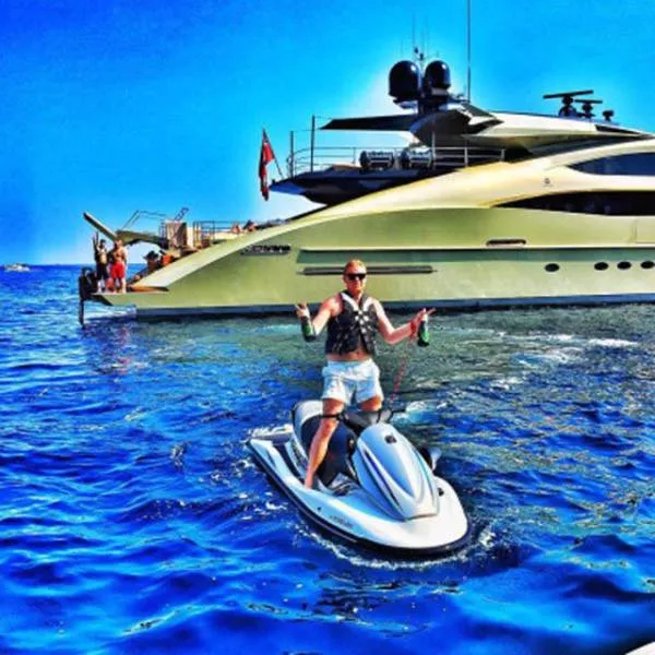 The rich kids are spreading on instagram - #7 