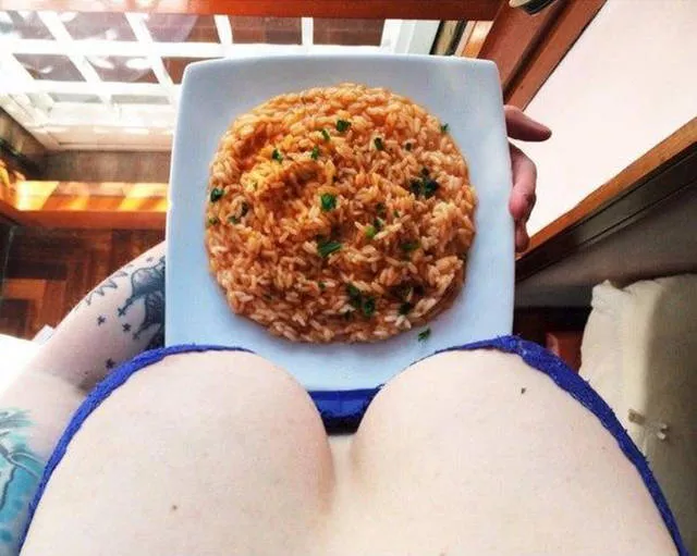 Here is how women see their plates
